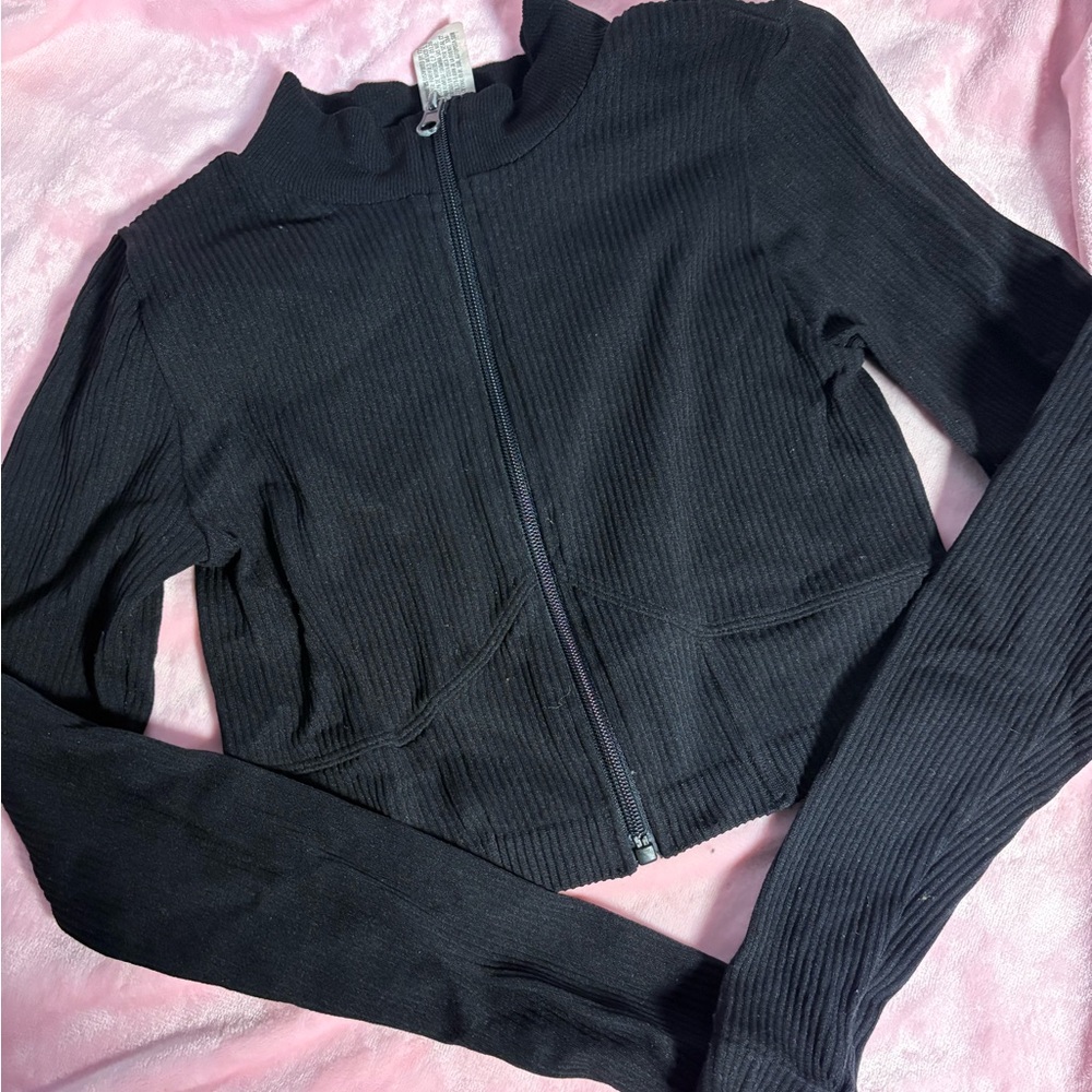 Black Ribbed Zip-Up Jacket